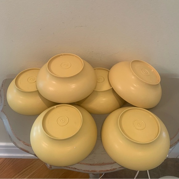 Six VTG Tupperware Harvest Gold Cereal Bowls - Picture 3 of 5